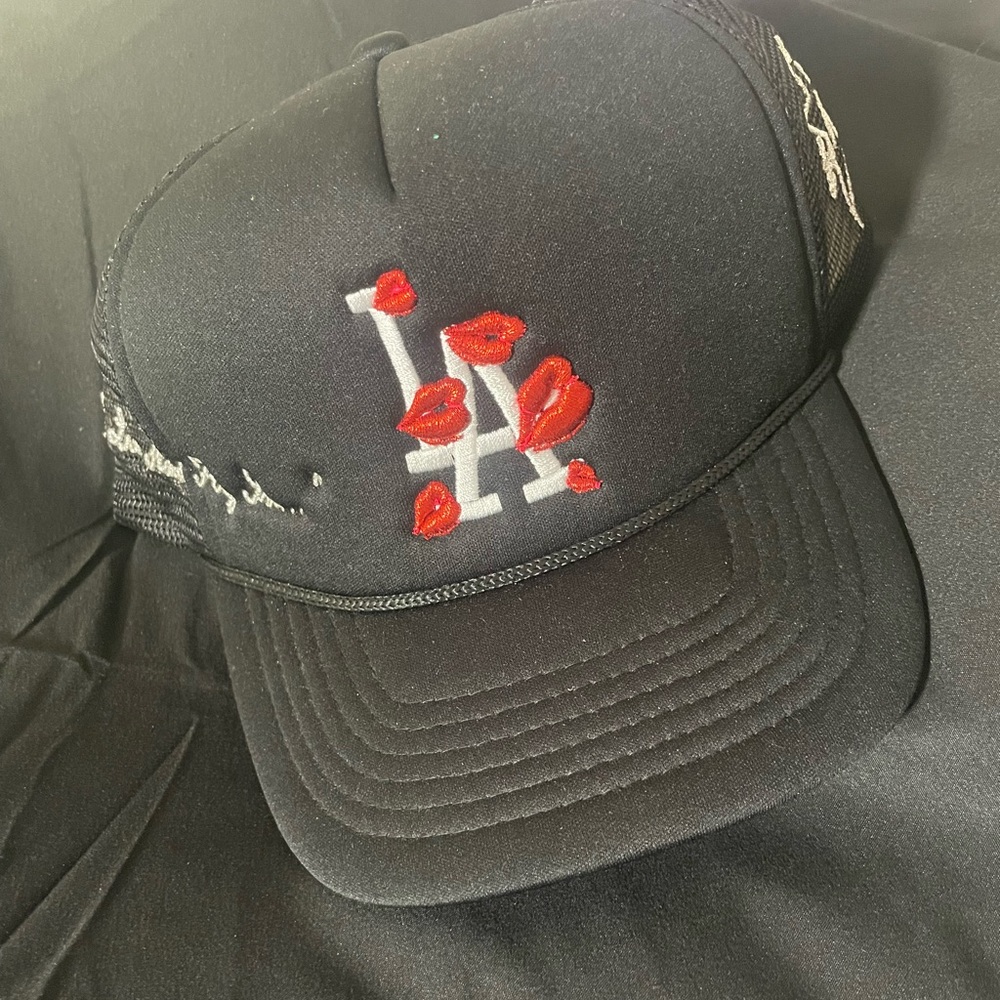 La Ropa LA trucker hat